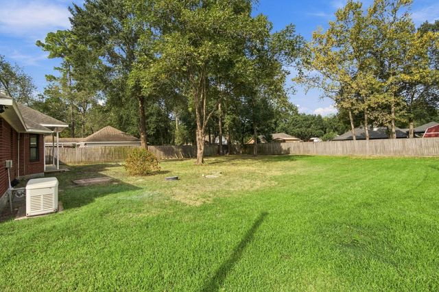 1002 Westwood North Drive, Magnolia, TX 77354