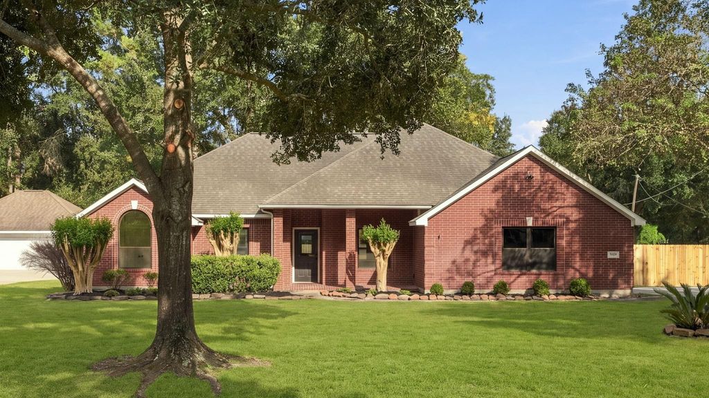 1002 Westwood North Drive, Magnolia, TX 77354