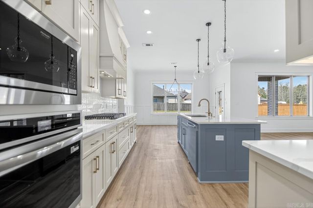 122 Natural Trail, Maumelle, AR 72113