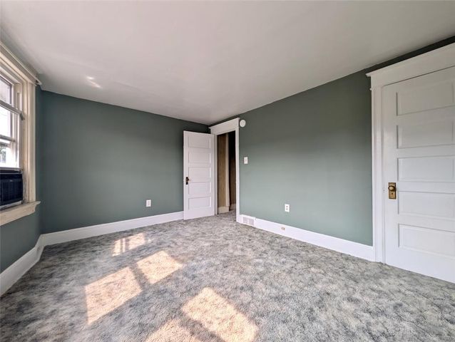 1083 Main Street 2nd Floor, Hellertown Boro, PA 18055