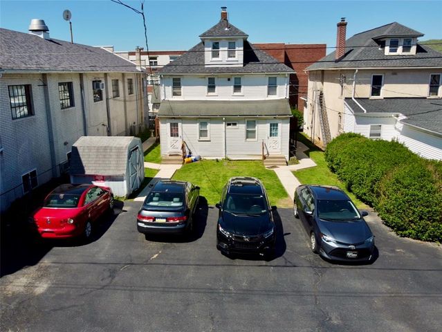 1083 Main Street 2nd Floor, Hellertown Boro, PA 18055