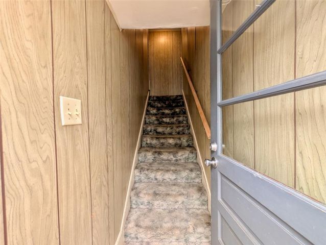 1083 Main Street 2nd Floor, Hellertown Boro, PA 18055