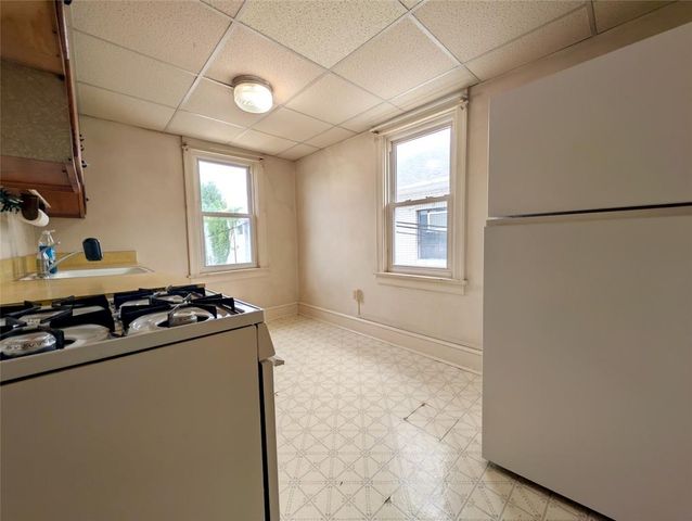 1083 Main Street 2nd Floor, Hellertown Boro, PA 18055
