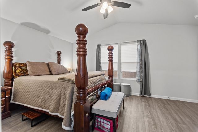 1106 Ripplewood Circle, Chandler, TX 75758
