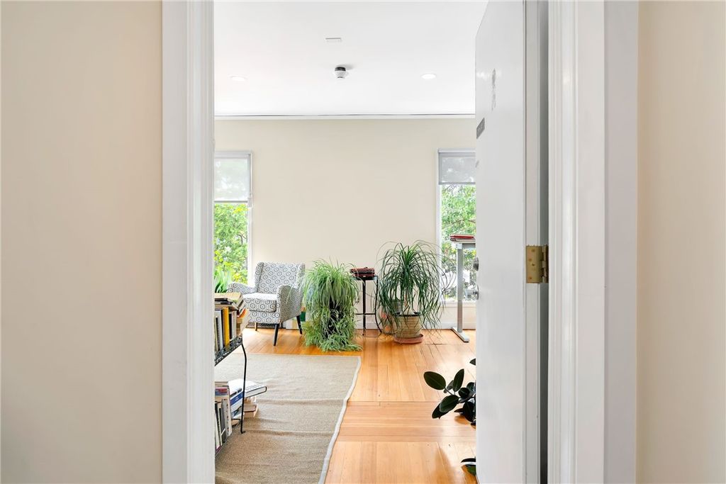 501 Angell Street 206, Providence, RI 02906