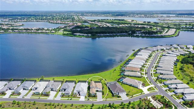 7919 WATERBEND TRAIL, Sarasota, FL 34240