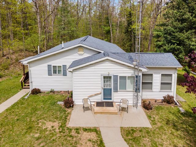 6924 Leslie Street, Plainfield Twp, MI 48739