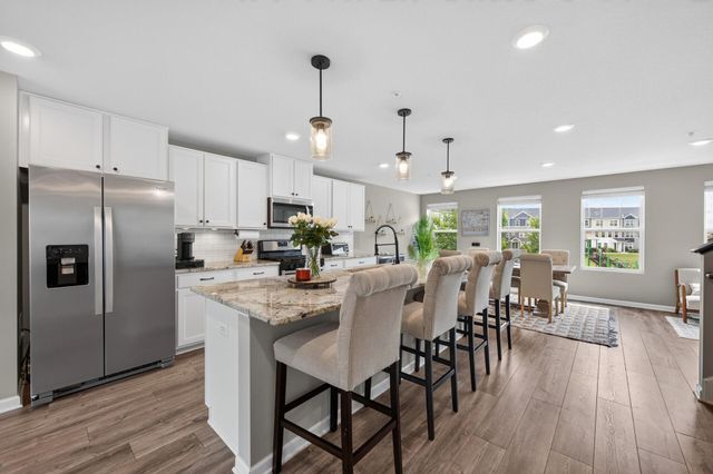 781 Midtown Lane, New Brighton, MN 55112