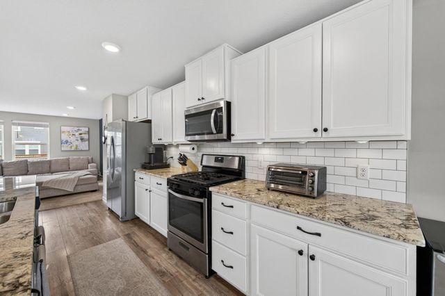 781 Midtown Lane, New Brighton, MN 55112