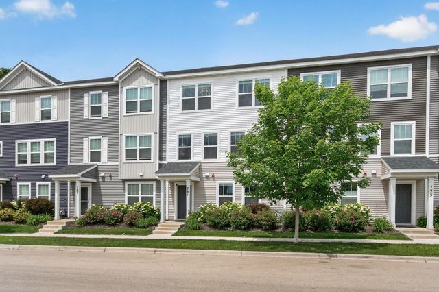 781 Midtown Lane, New Brighton, MN 55112