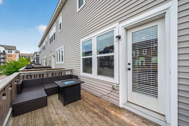 781 Midtown Lane, New Brighton, MN 55112