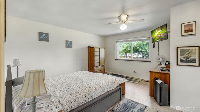15514 19th Avenue Ct E, Tacoma, WA 98445