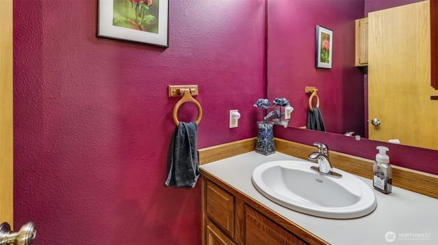 15514 19th Avenue Ct E, Tacoma, WA 98445