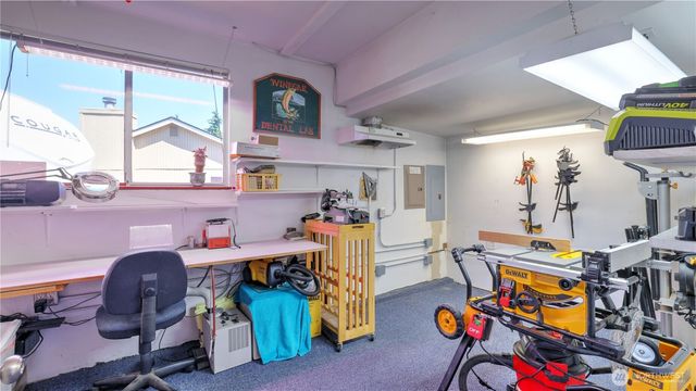 15514 19th Avenue Ct E, Tacoma, WA 98445