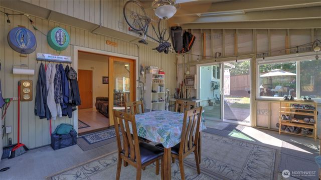 15514 19th Avenue Ct E, Tacoma, WA 98445