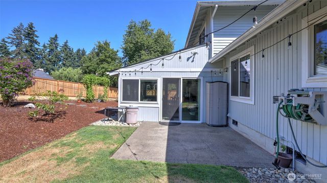 15514 19th Avenue Ct E, Tacoma, WA 98445