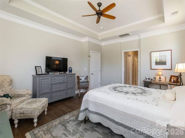 748 Summerfield Place, Flat Rock, NC 28731