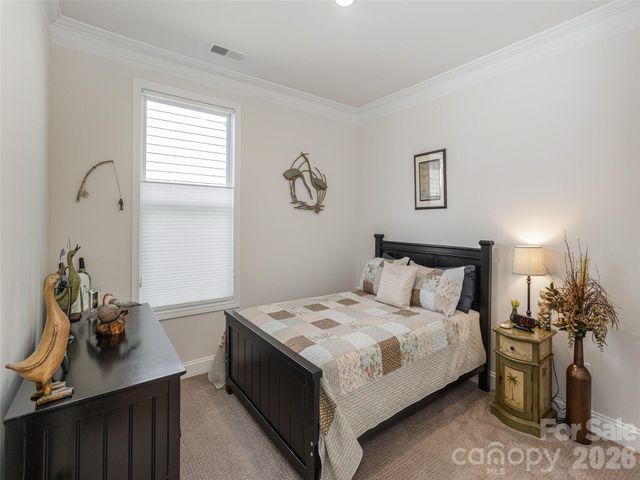 748 Summerfield Place, Flat Rock, NC 28731