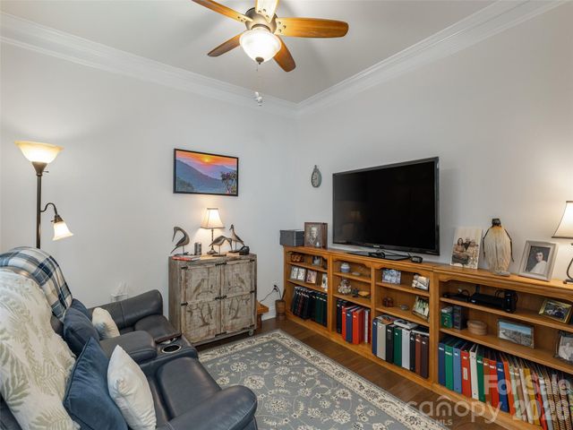 748 Summerfield Place, Flat Rock, NC 28731