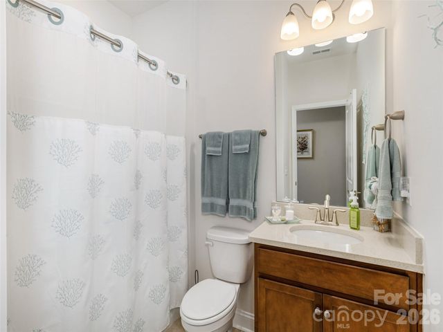 748 Summerfield Place, Flat Rock, NC 28731