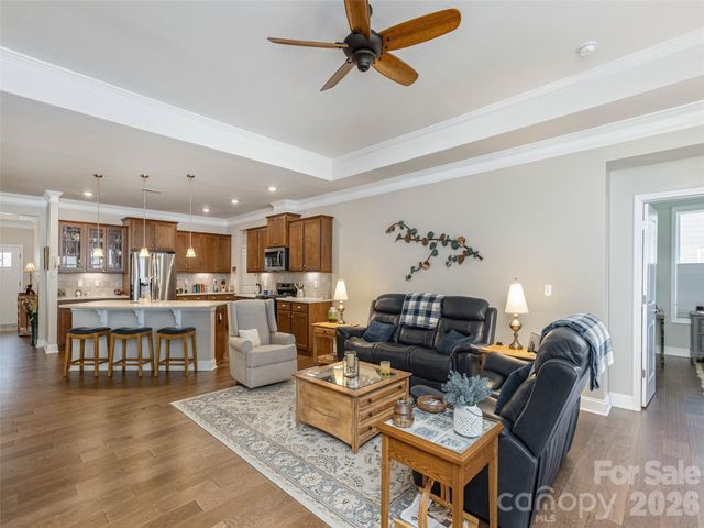 748 Summerfield Place, Flat Rock, NC 28731