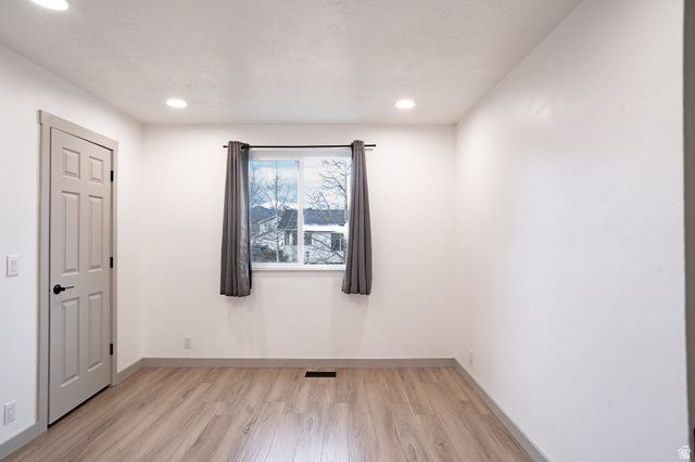 6070 S COUGAR LN, Kearns, UT 84118