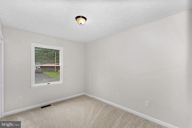 187 VILLAGE CT, Winchester, VA 22602