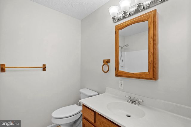 187 VILLAGE CT, Winchester, VA 22602