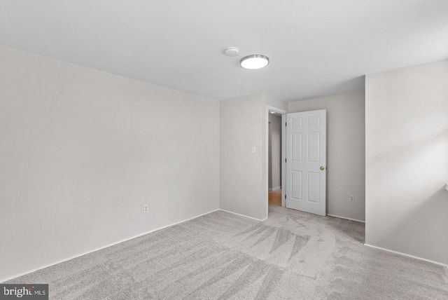 187 VILLAGE CT, Winchester, VA 22602