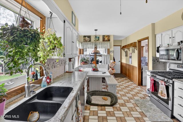 4500 Woodville Road, Northwood, OH 43619