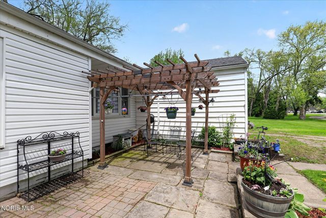 4500 Woodville Road, Northwood, OH 43619