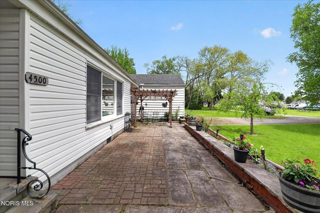 4500 Woodville Road, Northwood, OH 43619