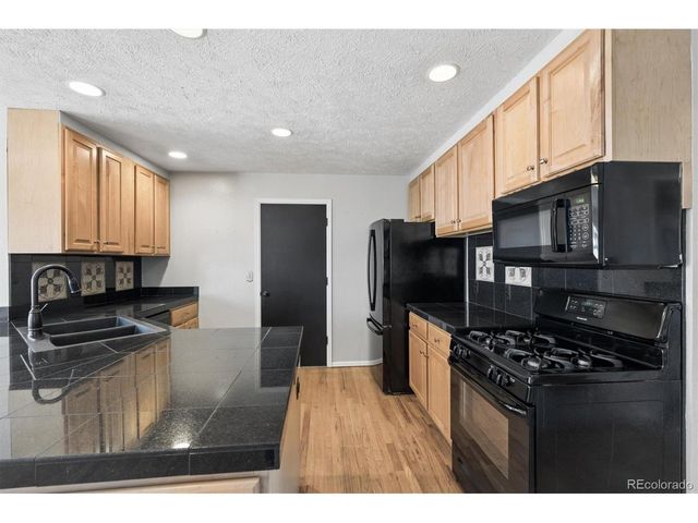 370 S 30th Ave, Brighton, CO 80601