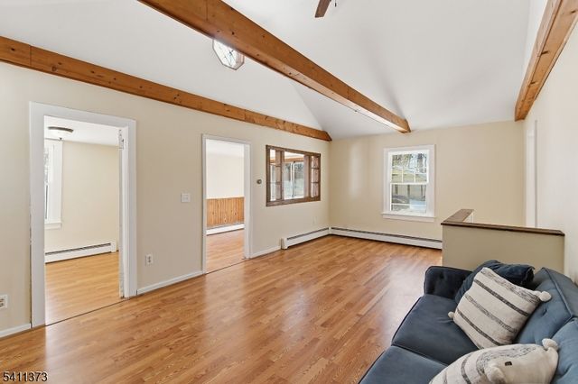 34 Isabelle Ave, Hopatcong Boro, NJ 07821