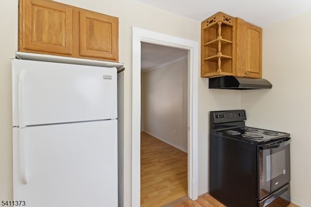 34 Isabelle Ave, Hopatcong Boro, NJ 07821