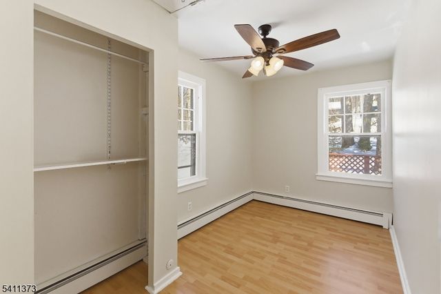 34 Isabelle Ave, Hopatcong Boro, NJ 07821