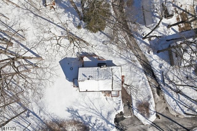 34 Isabelle Ave, Hopatcong Boro, NJ 07821