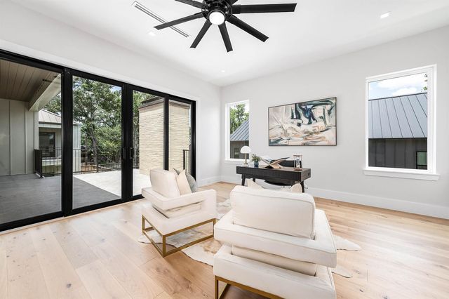 408 W 30th Street, Houston, TX 77018