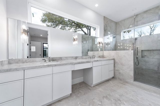 408 W 30th Street, Houston, TX 77018