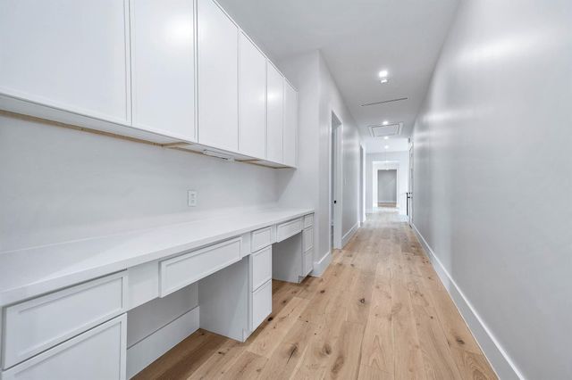 408 W 30th Street, Houston, TX 77018