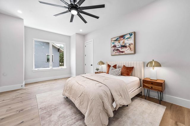 408 W 30th Street, Houston, TX 77018