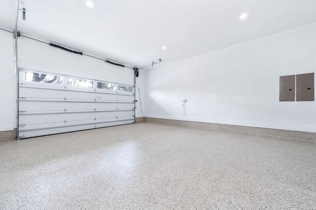408 W 30th Street, Houston, TX 77018