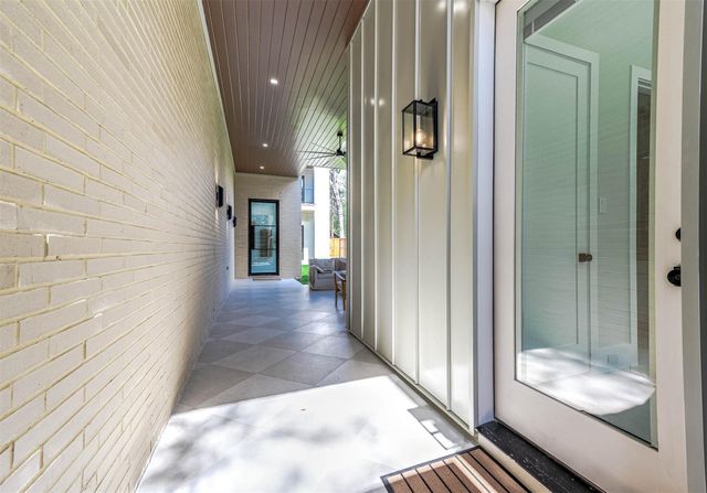 408 W 30th Street, Houston, TX 77018