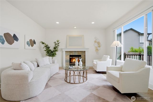 12516 NE 90th Street, Kirkland, WA 98033