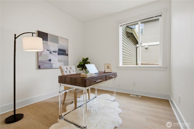 12516 NE 90th Street, Kirkland, WA 98033