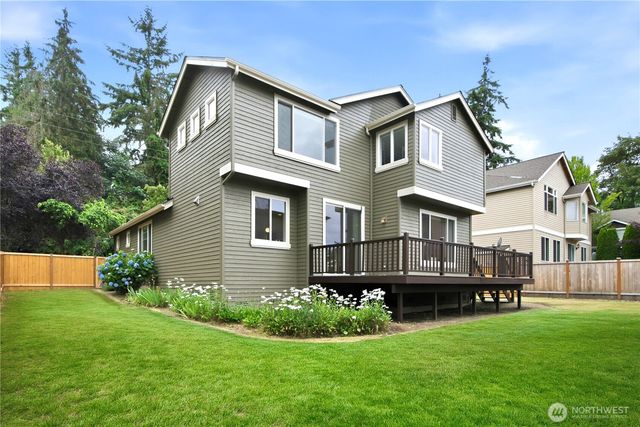 12516 NE 90th Street, Kirkland, WA 98033