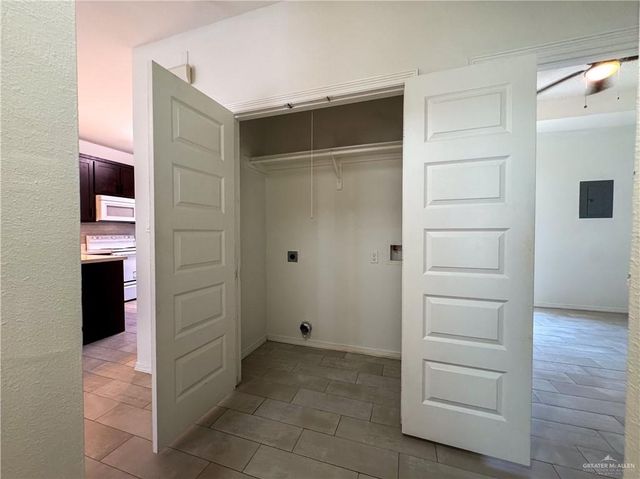 3610 N Valeria N Street, Edinburg, TX 78541