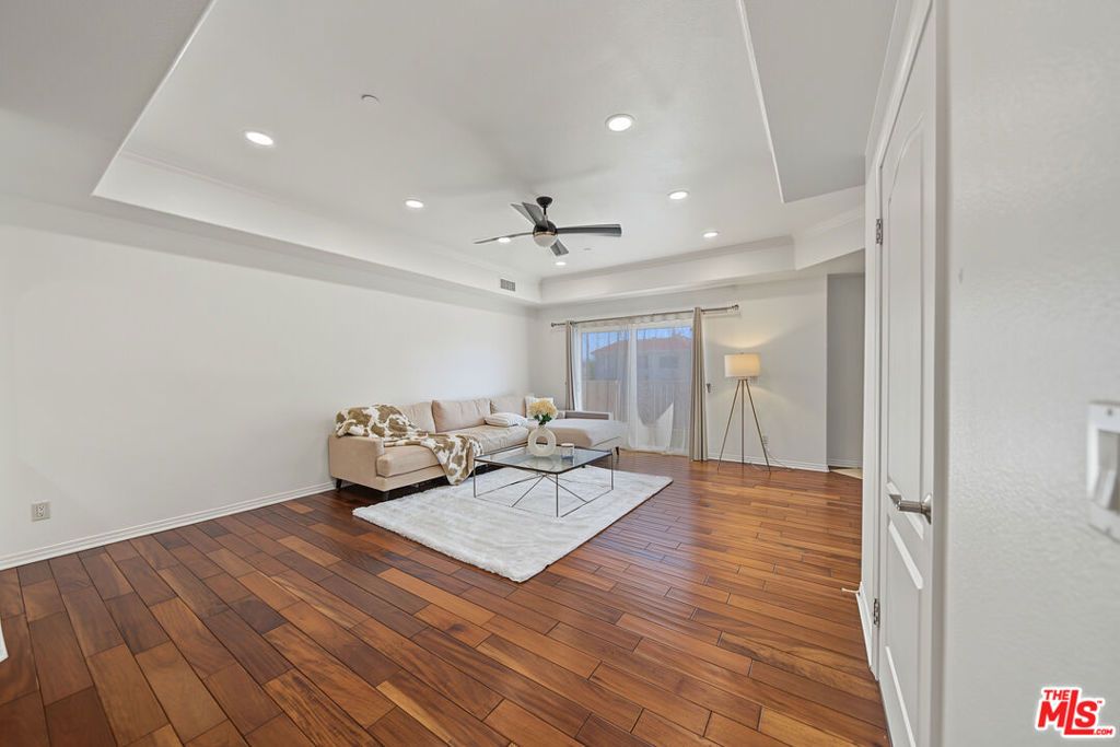 309 S Mariposa Avenue 101, Los Angeles, CA 90020 — photo 3