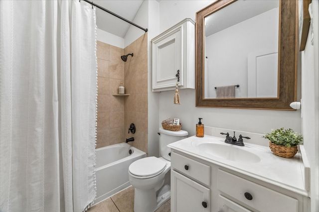 17707 Landing Pines Trail, Houston, TX 77084