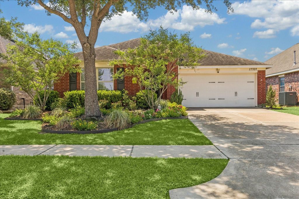 17707 Landing Pines Trail, Houston, TX 77084